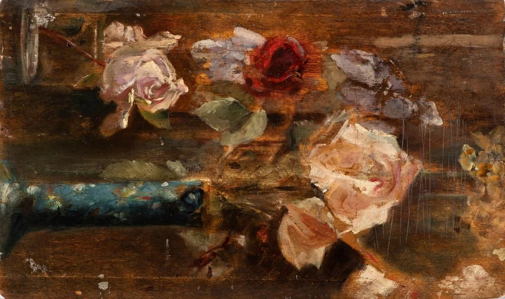 Studio di vaso e vetro con rose